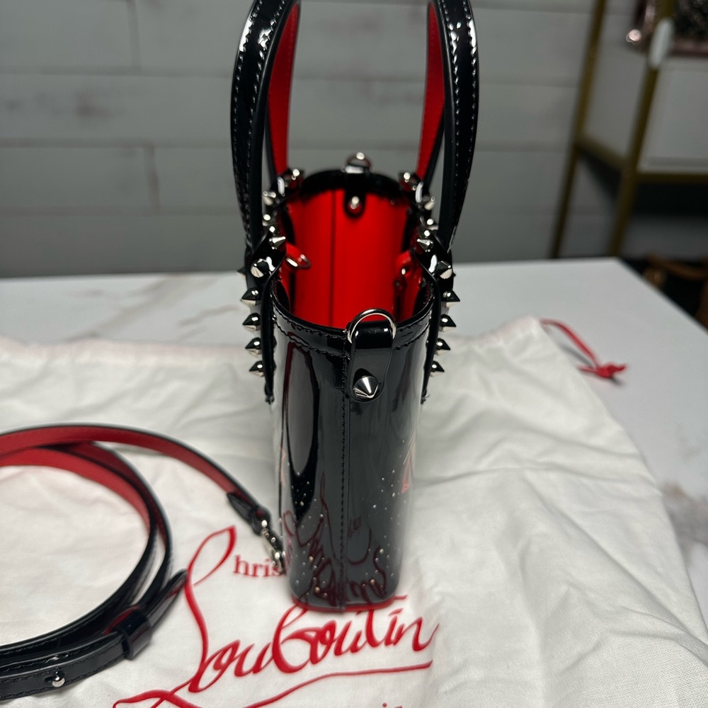 Christian Louboutin Cabata East West Tote Printed Patent Nano - Picture 3 of 10